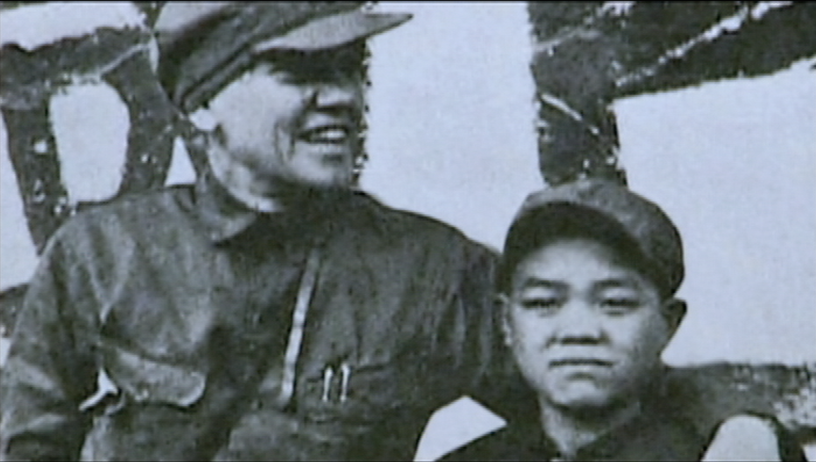 史沫特莱在延安2.png